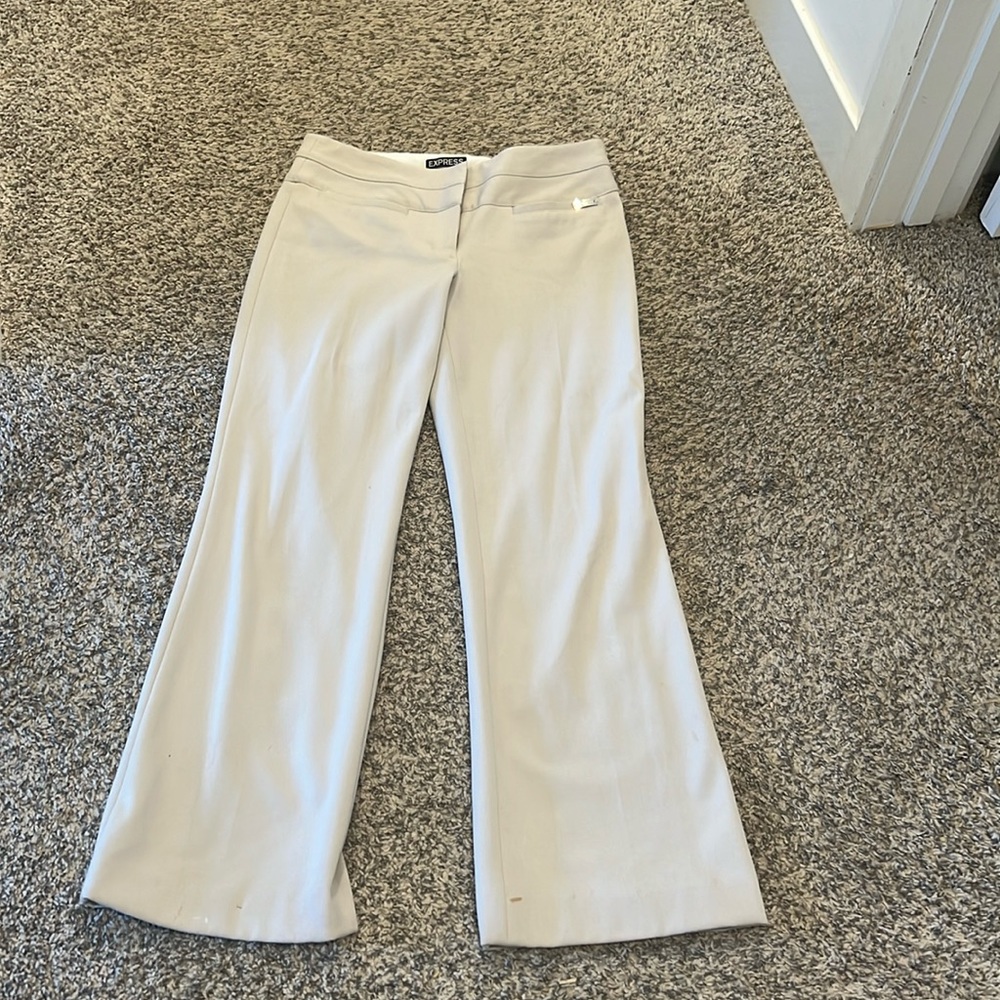 Express Cream Editor Collection  dress pants size OS.